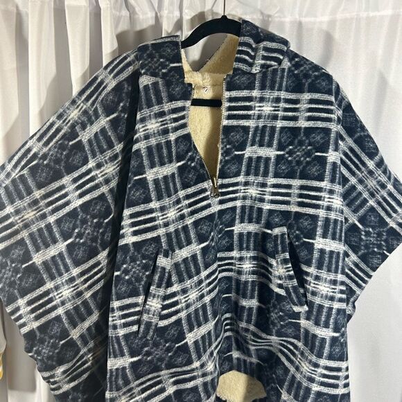 FREE PEOPLE MISS YOU PONCHO BLUE WHITE NEW XS/S HOODED - Picture 6 of 10
